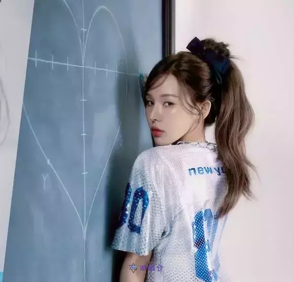 Red Velvet Wendy公开第二张个人专辑《Wish You Hell》的概念照和剪辑 Red Velvet Wendy公开第二张个人专辑《Wish You Hell》的概念照和剪辑