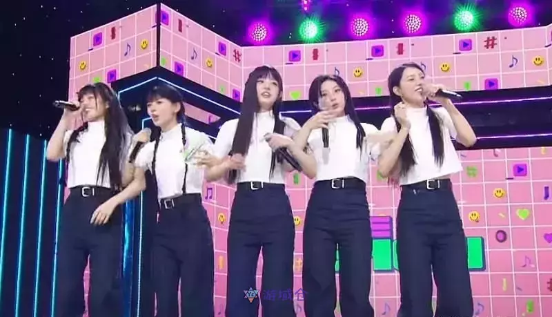 ILLIT首次获得1位+安可现场演唱引发热议!韩网友 : “MINJU的声音和音源一样”