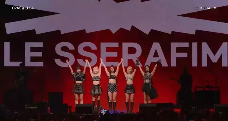 LE SSERAFIM登上科切拉音乐节!舞台引发负评…韩网友 : “过度嘶吼?”、”真的太烂了” LE SSERAFIM登上科切拉音乐节!舞台引发负评…韩网友 : “过度嘶吼?”、”真的太烂了”