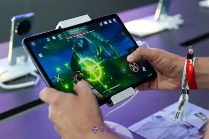 日本调查：近2成年轻人沉迷抽卡 ！导致生活消费拮据！