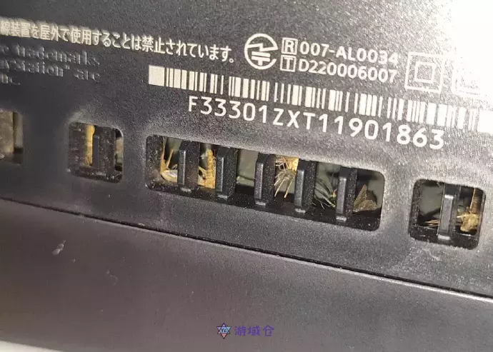 索尼牌“捕蚊器”：玩家PS5成蚊子坟场