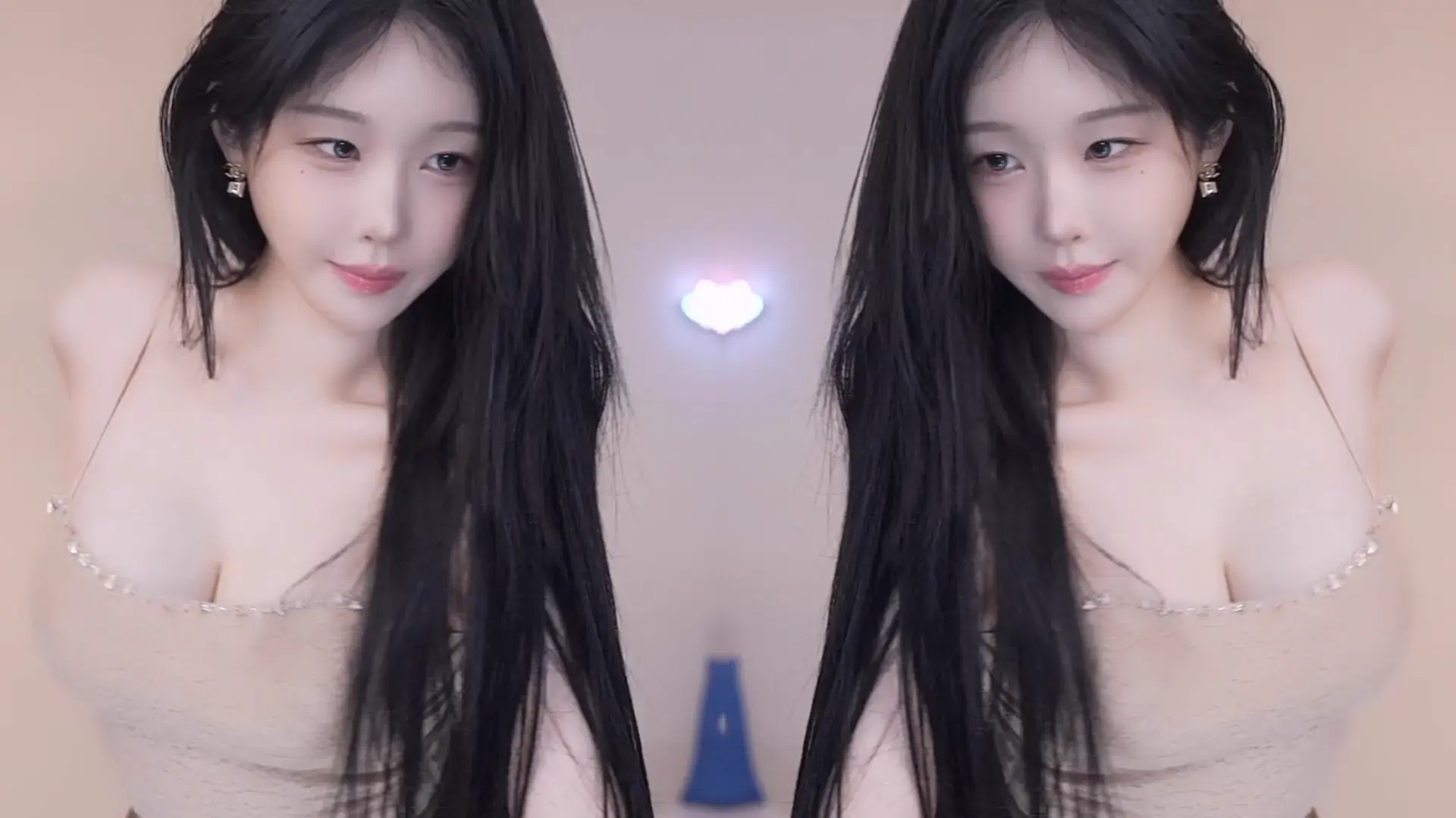 韩国BJ@ 2025年9月优雅女神 黑珍快把胸挤出来了舞蹈合集