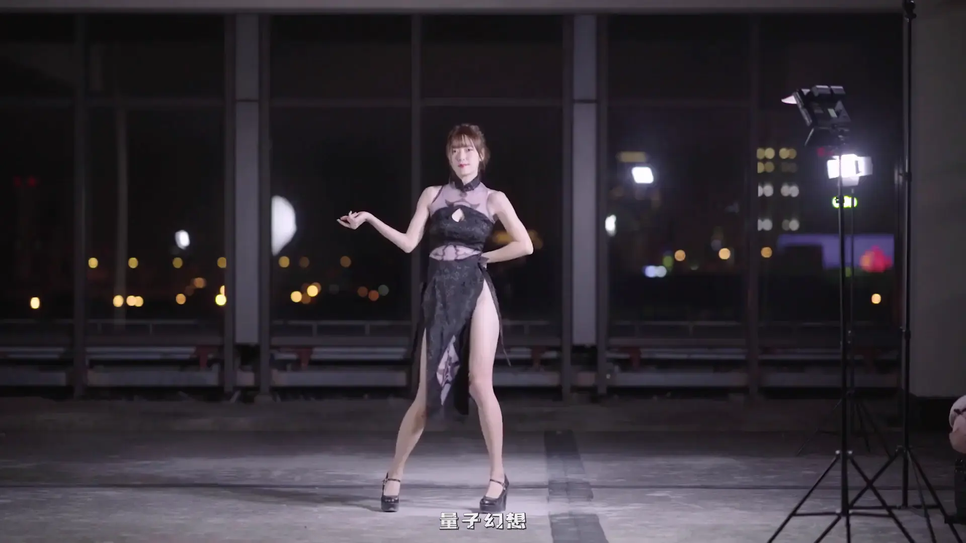 B站UP主Kyokyo沉迷汉堡王写真套图+舞蹈桃花旗袍[1V/167P/1.21G]