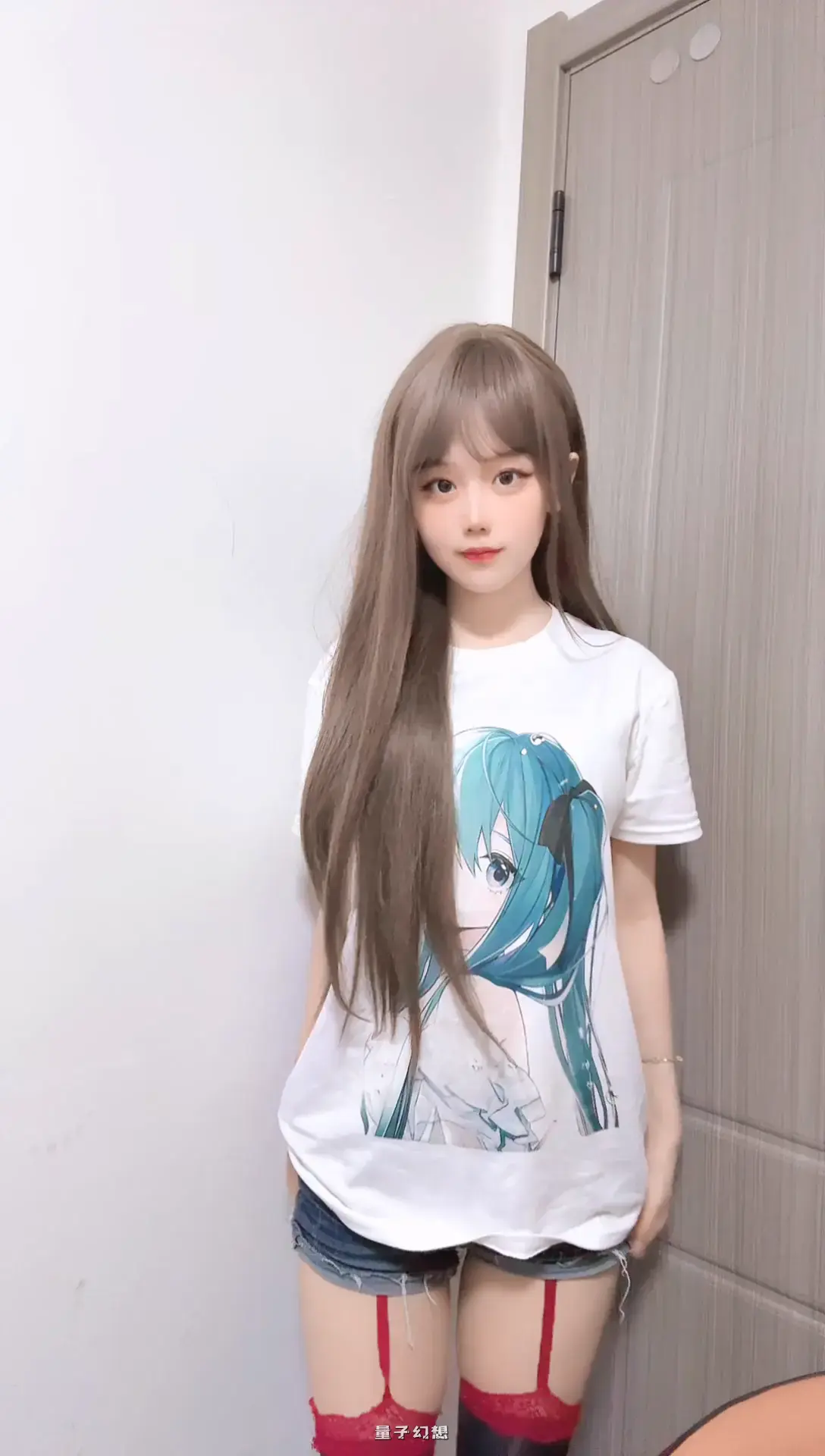 [视频] 抖音主播萱萱仙女 2025年 热舞视频合集58V/1.91G