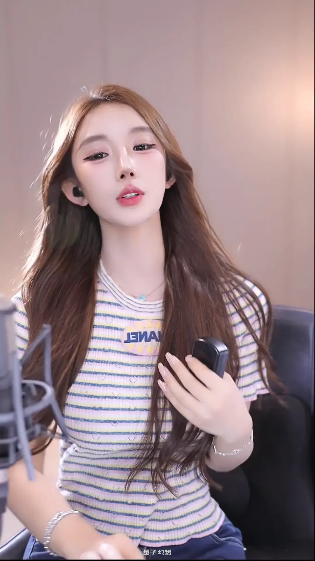 抖音主播姜妍妍(奶优米呀) 2025年 热舞视频合集[56V/15.7G]