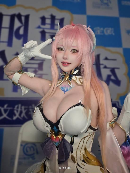 韩援Coser Yasal新图！顶级大雷香香软软 娇艳欲滴